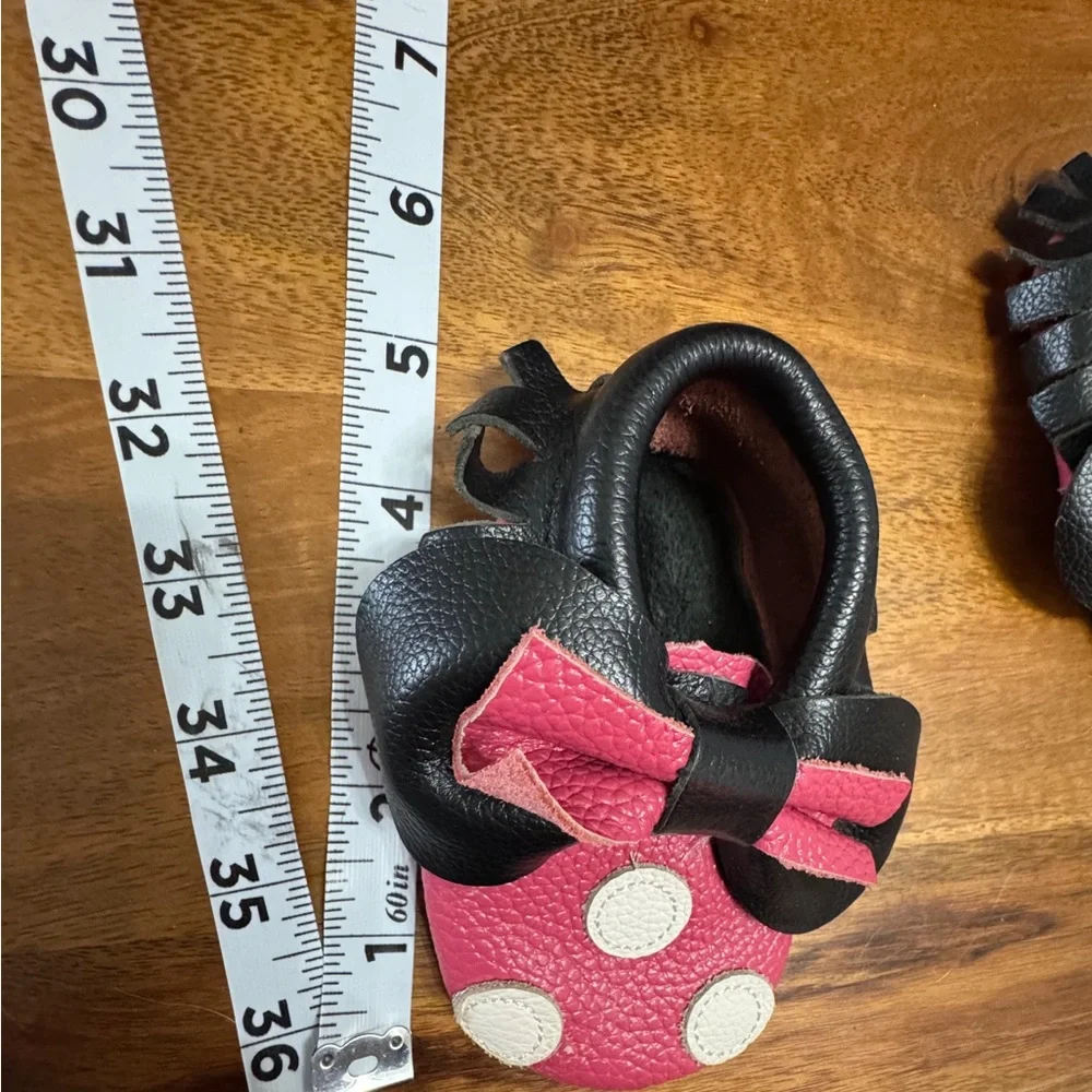 Toddler Pink & Black Soft Sole Moccasin Shoes Cute Bow Detail. Boho Handcrafted
